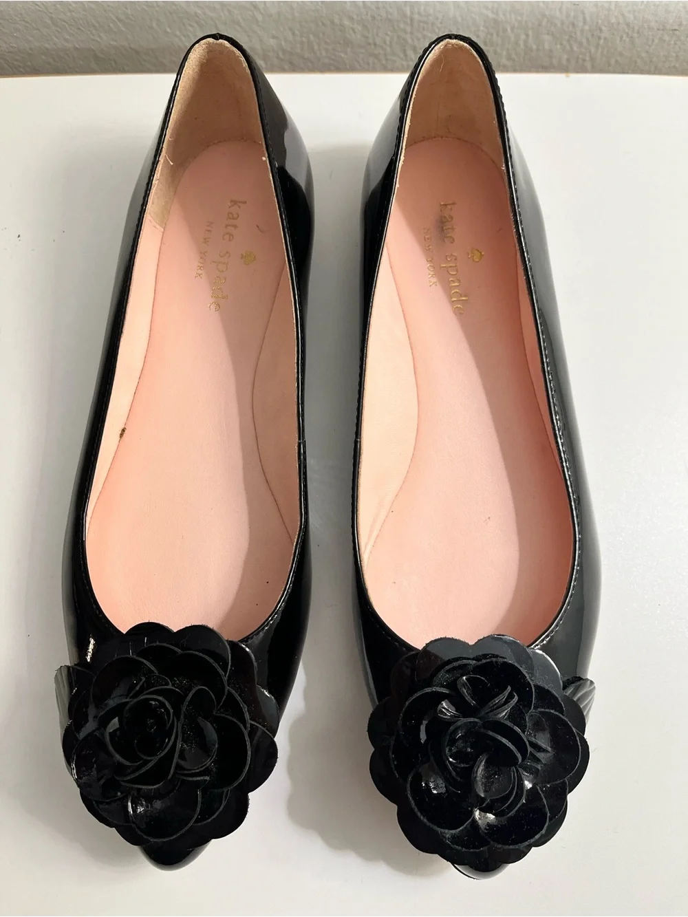 Kate Spade Ellie Black Patent Floral Ballet Flats Size 6.5